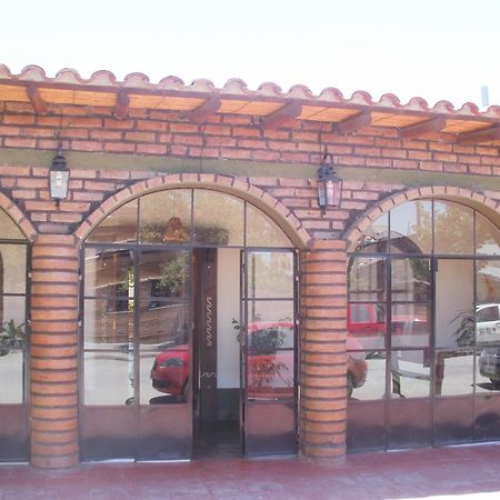 Hostal Rustyk Cafayate Exterior photo